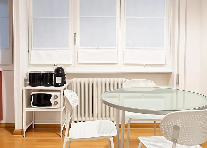 Colli Albani Metro Loft, Comfy & Well Connected ローマ